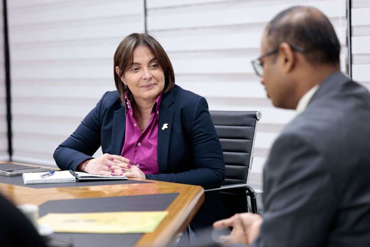 Ministra Jiménez aborda temas de intercambio científico con La India