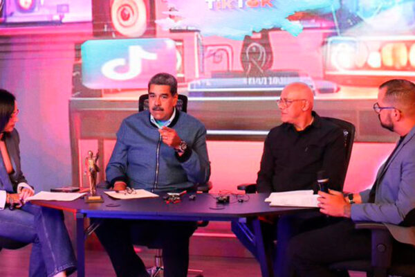 Mireya Moscoso y Vicente Fox no están invitados por el Poder Electoral