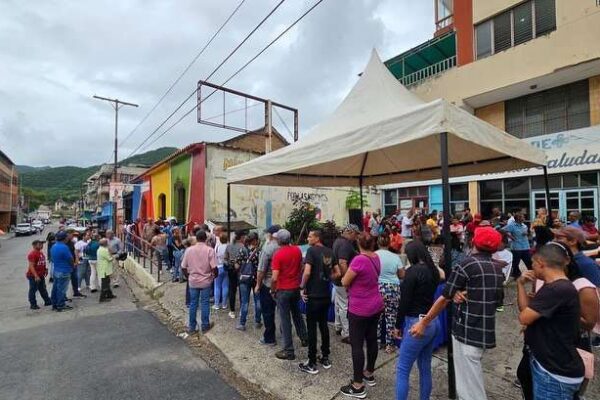 Aragüeños se sumaron con entusiasmo a segunda Consulta Popular