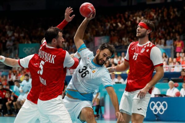 Balonmano: Los Hispanos ganan a Croacia, se clasifican para cuartos y hacen cuentas | Juegos Olímpicos París 2024 EL PAÍS
