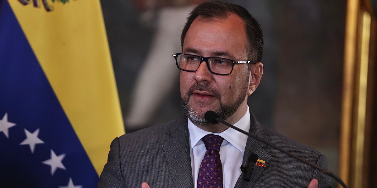 Canciller: Centro Carter miente descaradamente