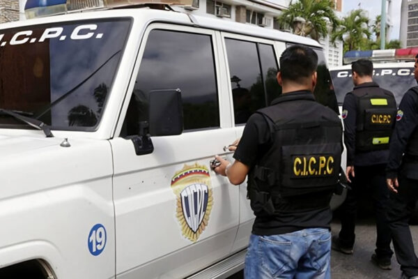 Cinco detenidos por robo de armas militares