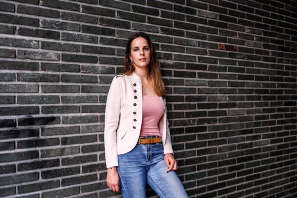 Clara Ramas, filósofa: “Todos somos niños a la intemperie deseando que nos arropen” | Ideas EL PAÍS