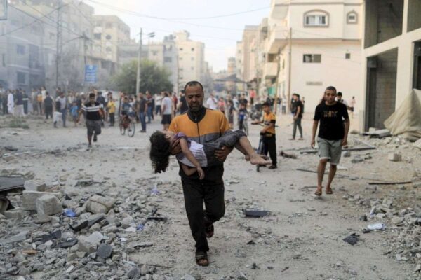 Israelíes disparan directo a la cabeza de los niños