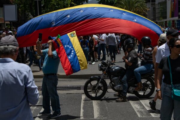 La UE exige a Maduro el fin de la deriva represiva y asegura que no puede reconocer el resultado oficial “sin evidencias” | Internacional EL PAÍS