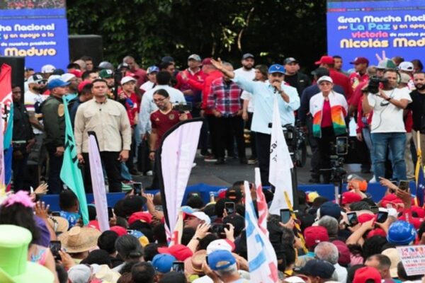 "La derecha fascista se espichó"