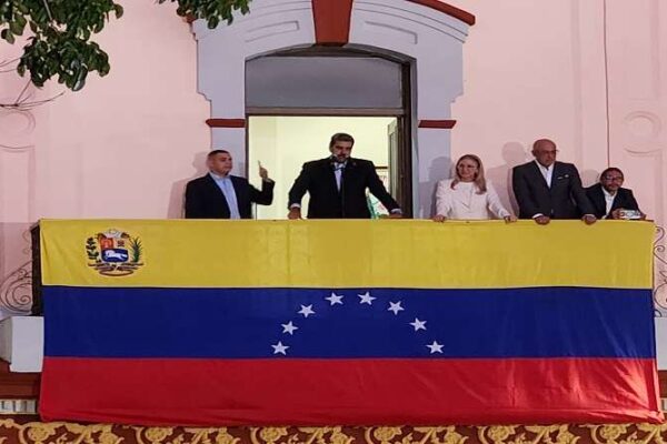Más de 40 países reconocen la victoria electoral del presidente Maduro