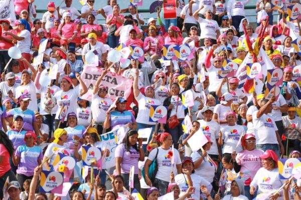 Mujeres del chavismo marchan hoy en Caracas