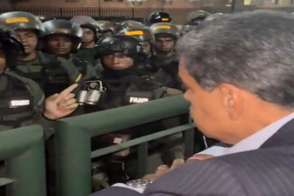 Presidente Maduro supervisó dispositivos de seguridad de la GNB
