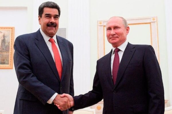 Putin invita a Maduro a reunión de los Brics prevista para Octubre
