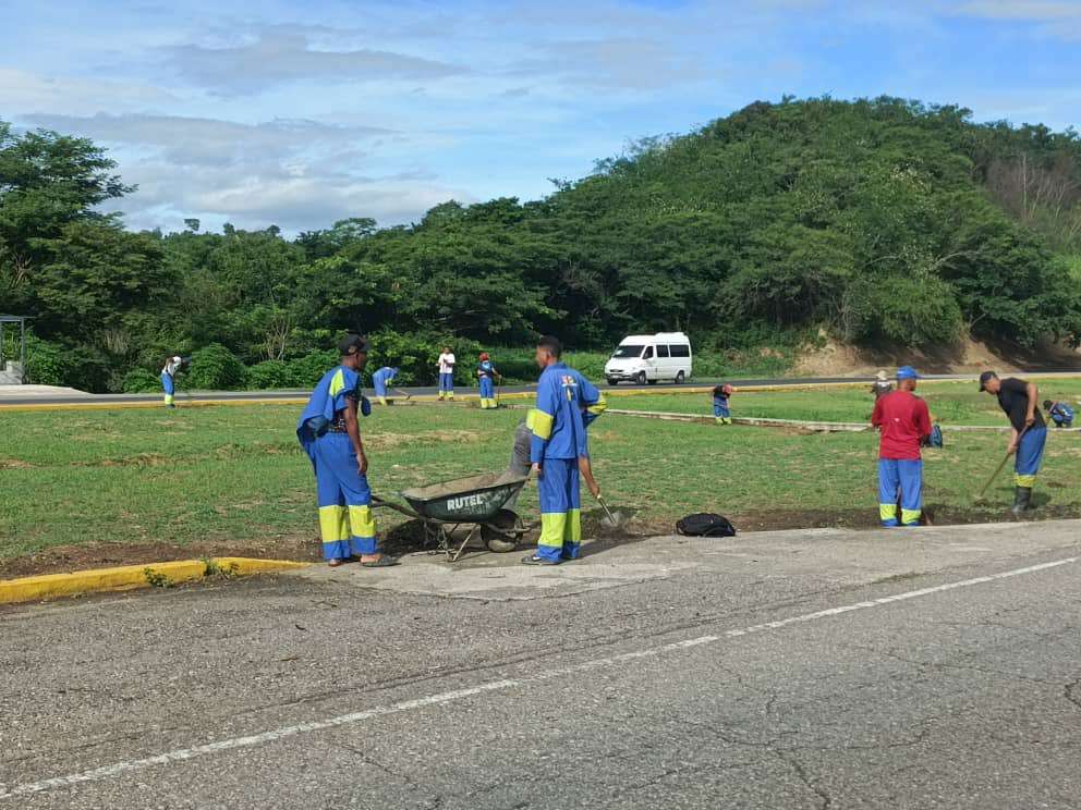 Reactivan equipos de mantenimiento en vías de Charallave 