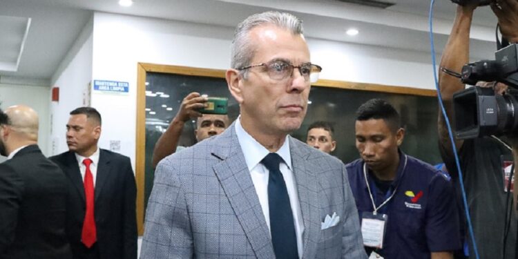 Rector Juan Carlos Delpino reaparece y divulga carta tras las elecciones del 28 de julio
