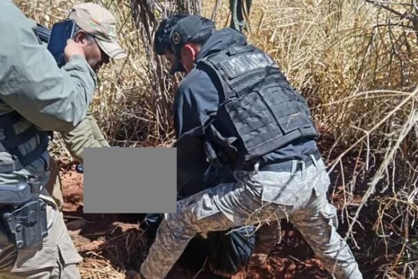 Una adolescente asesinó a niña de 8 años para "ritual satánico"