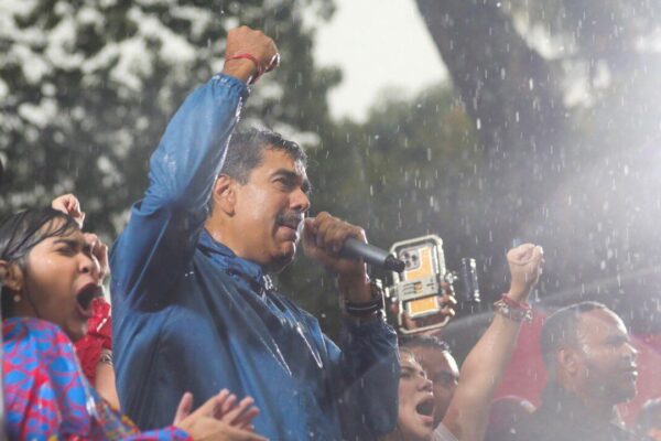 Voy a romper relaciones con WhatsApp porque la están utilizando para amenazar a Venezuela "Voy a romper relaciones con WhatsApp porque la están utilizando para amenazar a Venezuela"