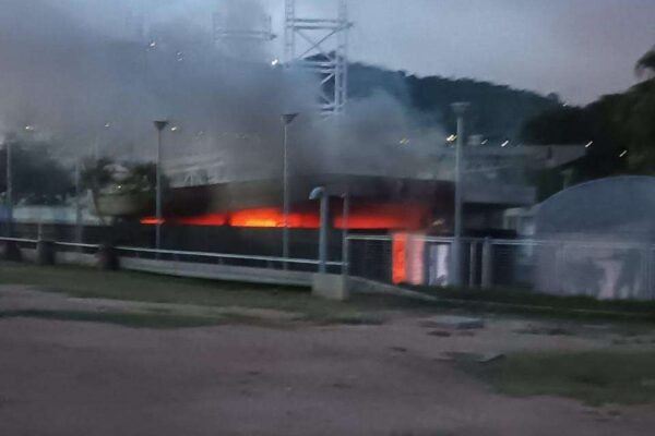 Controlado incendio en estación del ferrocarril Ezequiel Zamora