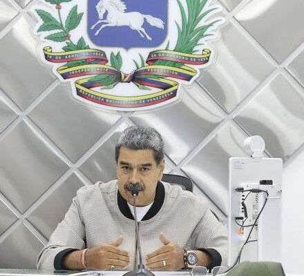 Maduro: Venezolanos tienen espacios para construir el futuro del país Maduro: Venezolanos tienen espacios para construir el futuro del país