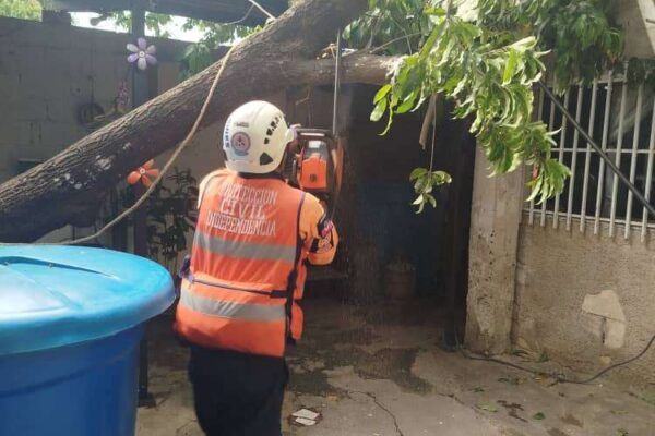 Más de 10 comunidades afectadas por las lluvias en Santa Teresa del Tuy
