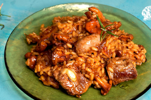 Arroz a la cazuela: la receta tradicional con la que es difícil fallar | El Comidista | Gastronomía EL PAÍS
