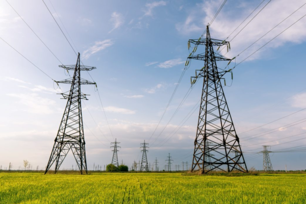 Construcción Sostenible: Energías Renovables en Proyectos Petroleros