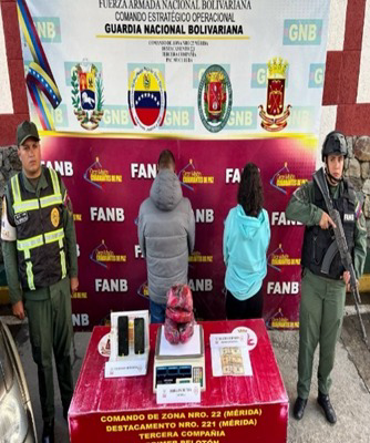 Detuvieron a tres ciudadanos con 6 panelas de cocaína 