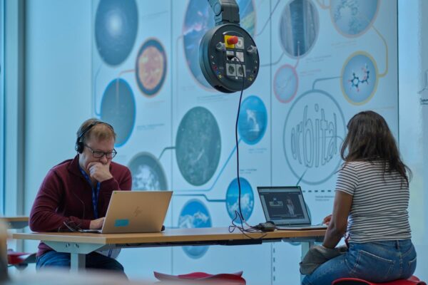 El CERN entrena modelos de IA para revolucionar el tratamiento del cáncer | Tecnología EL PAÍS