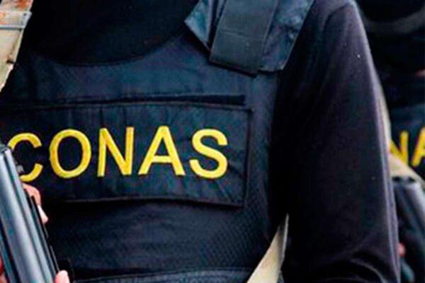 El Conas apresó a cuatro extorsionadores
