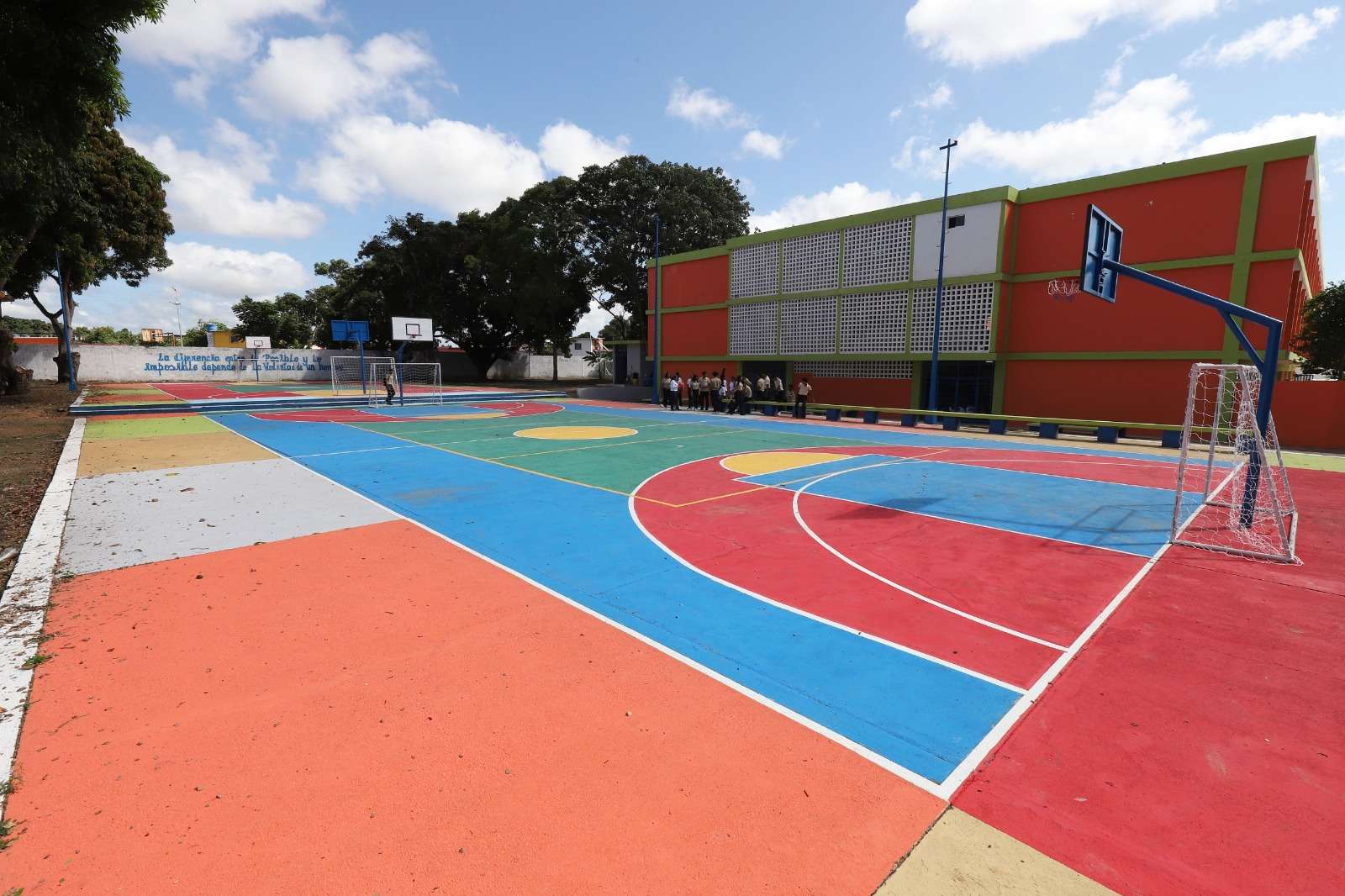 Entregan como nuevo liceo emblemático en Maturín