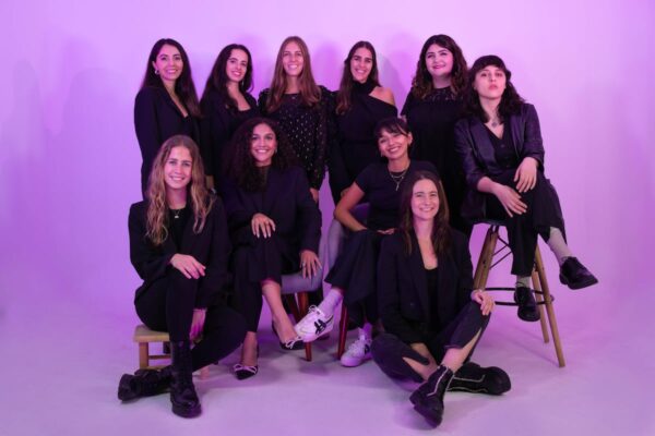 “Estoy aquí para darte apoyo”: Violetta, Sophia y Sara, los chatbots que acompañan a víctimas de violencia machista | Tecnología EL PAÍS
