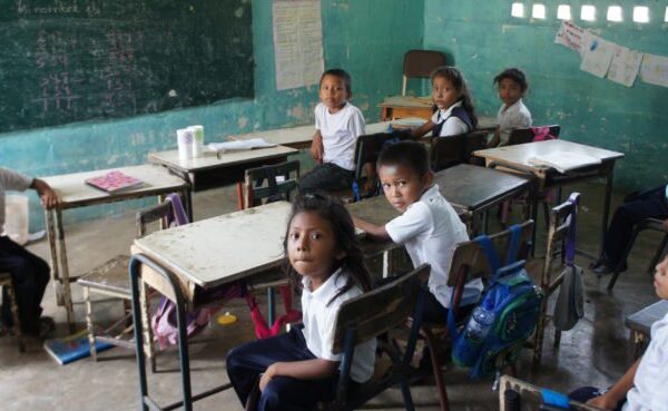Federación Venezolana de Maestros plantea que bono de guerra sea convertido a salario mínimo