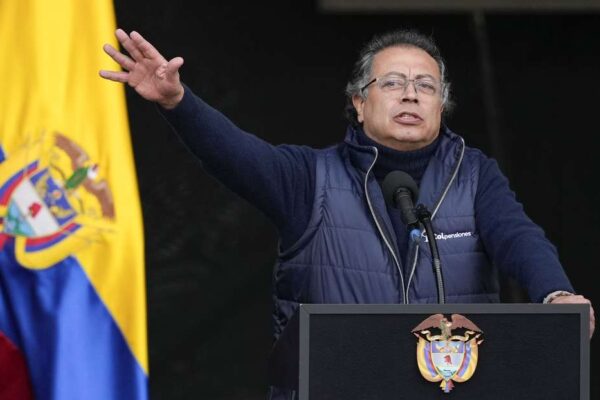 Gabinete colombiano acusa al CNE de atribuirse funciones que no le competen