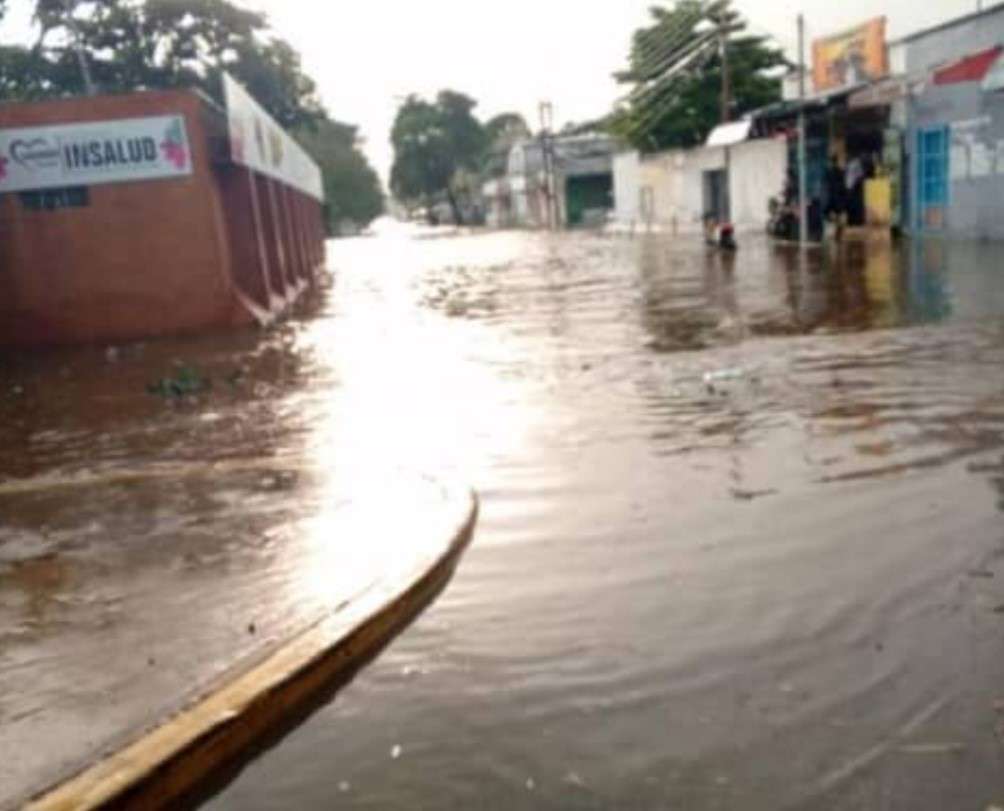 Intensas lluvias con granizo azotaron Naguanagua