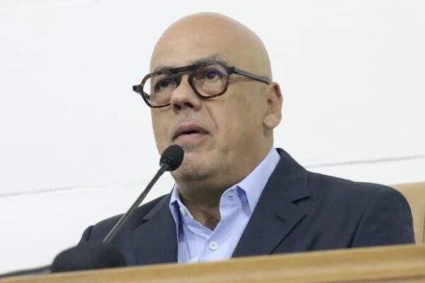 Jorge Rodríguez calificó de mentiroso a Gónzalez Urrutia