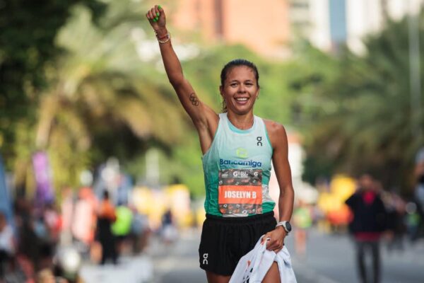 Joselyn Brea y Marvin Blanco inmensos en los 10K de Gatorade Caracas Rock Imagen referencial - A - Destacada