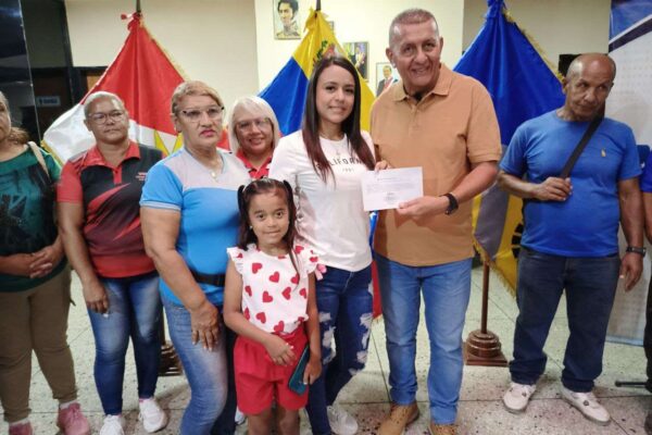 Más de 350 ayudas médicas entregadas a pacientes yaracuyanos Más de 350 ayudas médicas entregadas a pacientes yaracuyanos