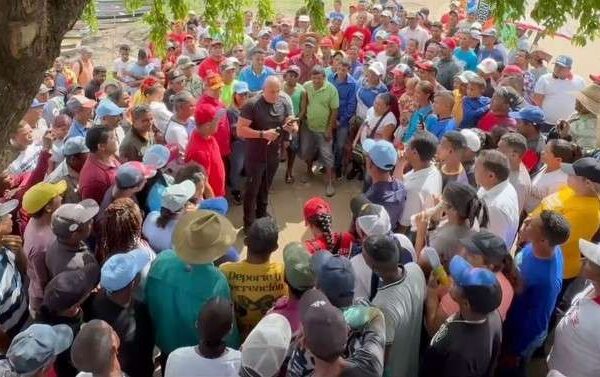 Presidente Maduro orientó máximo apoyo a pescadores en Anzoátegui