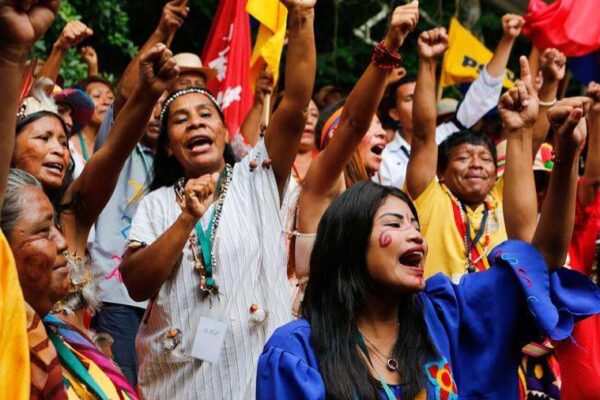 Pueblo venezolano marcha este 12 de octubre por la descolonización Pueblo venezolano marcha este 12 de octubre por la descolonización
