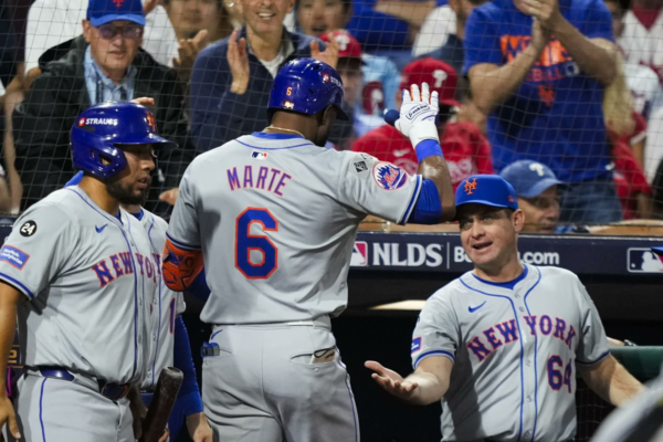 Sean Manaea dominó a placer a la toletería de Filadelfia Mets de Mendoza vinieron de atrás ante Filis