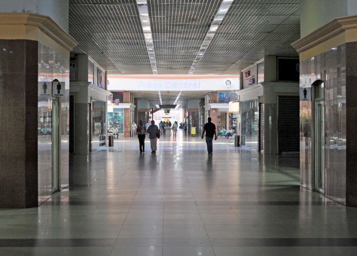 Encuesta: Levanten las restricciones y que cada quien asuma la responsabilidad de cuidarse