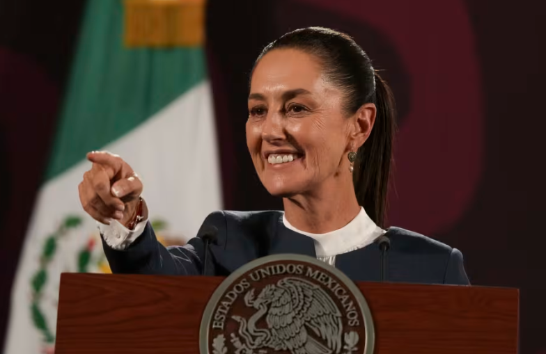 Sheinbaum dedica su primera 'mañanera del pueblo' a la masacre estudiantil de 1968