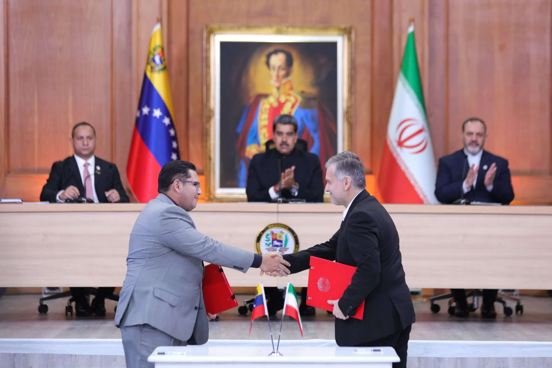 Venezuela e Irán afianzan cooperación estratégica
