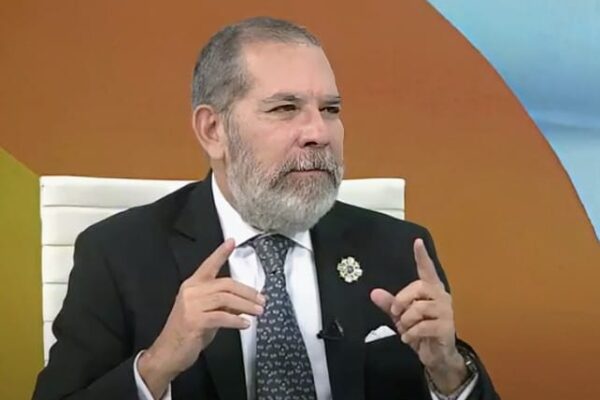 Es una arbitrariedad pedir que le quiten la nacionalidad a quienes promuevan sanciones contra el país "Es una arbitrariedad pedir que le quiten la nacionalidad a quienes promuevan sanciones contra el país"