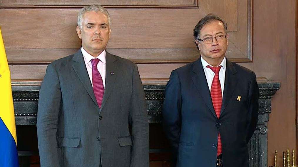 Gustavo Petro fustiga manejo fiscal de Iván Duque