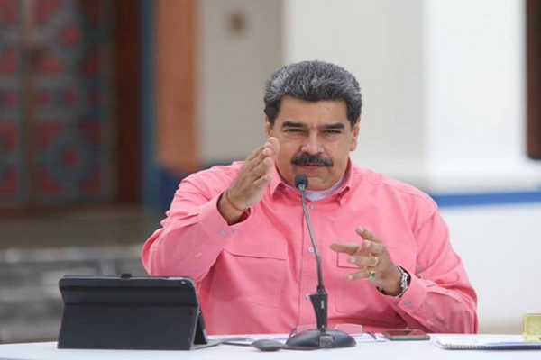 Maduro: ¡el 10 de enero juramos resteados!