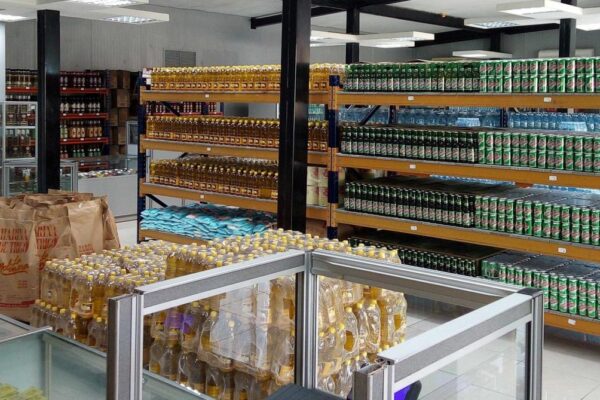 Cuba autoriza apertura de tiendas que operan directamente en divisas