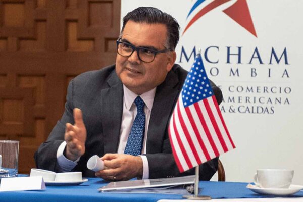 EEUU remueve de su cargo al embajador en Colombia, Francisco Palmieri tras crisis diplomática