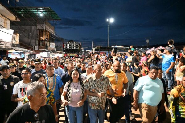 Grito de Carnaval tomó las calles de El Callao Grito de Carnaval tomó las calles de El Callao