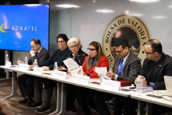 Operadoras presentaron ofertas para subasta de frecuencias