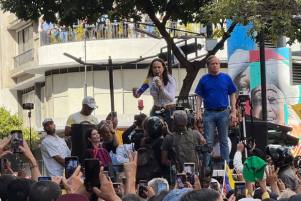 Opositora María Corina Machado reapareció en Chacao
