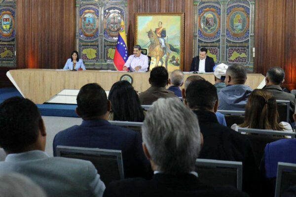 Presidente: 400 mil niños migrantes se han incorporado al sistema educativo Presidente: 400 mil niños migrantes se han incorporado al sistema educativo