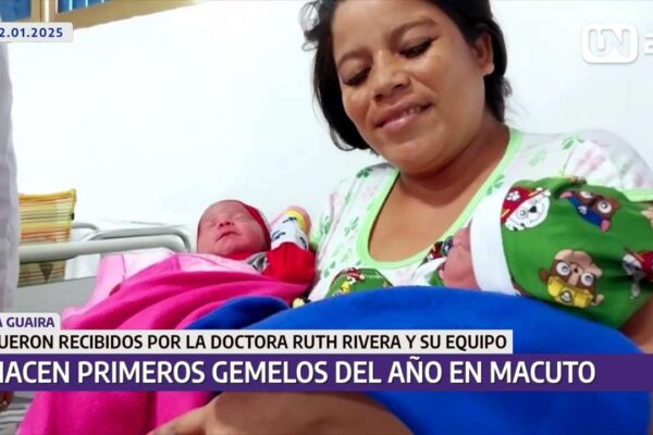 Primeros gemelos venezolanos de 2025 nacen en La Guaira Primeros gemelos venezolanos de 2025 nacen en La Guaira